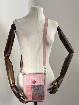 "Flickenwerk I mit Tasche" - ROSA