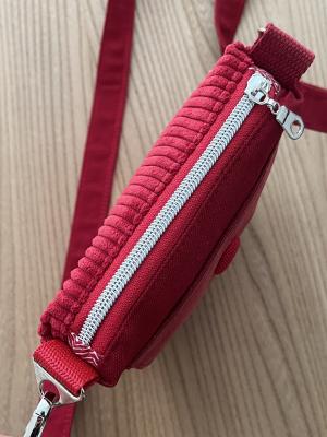 "Flickenwerk I mit Tasche" - ROT