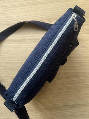 Preview: Flickenwerk II mit Tasche quer - DUNKELBLAU