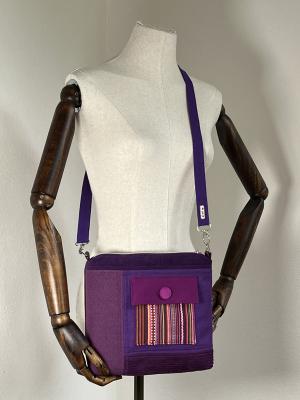 "Flickenwerk II quer mit Tasche" - LILA - FLIEDER