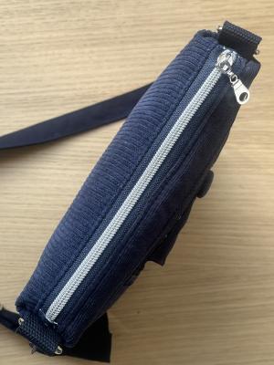 Preview: "Flickenwerk II mit Tasche" - DUNKELBLAU