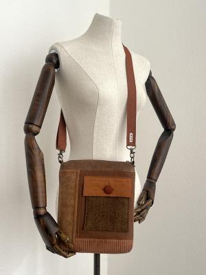 "Flickenwerk II mit Tasche" - BRAUN-ROST