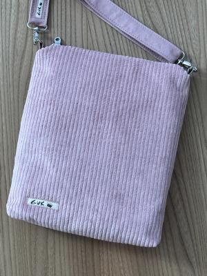 Preview: "Flickenwerk II mit Tasche" - ROSA