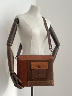 "Flickenwerk IV mit Tasche" - BRAUN-ROST