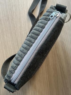 "Flickenwerk II/5" (khaki-lindgrün) - SCHAFE