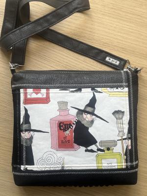 Preview: "Flickenwerk II/5 quer" (schwarz) - HEXEN - Designerstoff von Alexander Henry