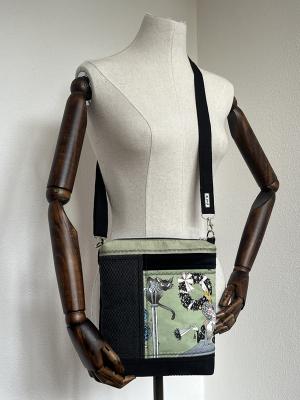 "Flickenwerk II/5" (schwarz-mint) - A GHASTLIE CHRISTMAS - Designerstoff von Alexander Henry