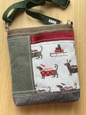 Preview: "Flickenwerk II/5" (grün - braun - rot - braun - beige) - WEIHNACHTSDACKEL