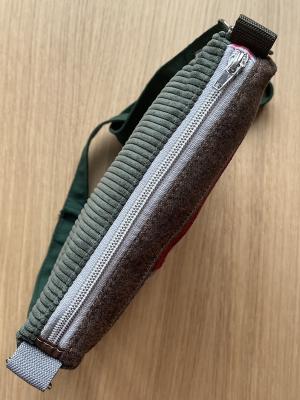 Preview: "Flickenwerk II/5" (grün - braun - rot - braun - beige) - WEIHNACHTSDACKEL