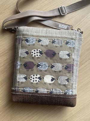 Preview: "Flickenwerk II/5" (beige-braun) - SCHAFE - Handgewebte Schafwolle