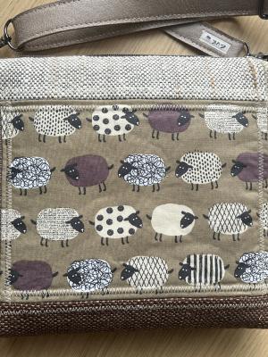 Preview: "Flickenwerk II/5 quer" (beige-braun) - SCHAFE - Handgewebte Schafwolle