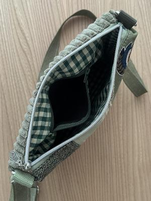 "Flickenwerk II/4 quer" (Grüntöne) - HÜHNER