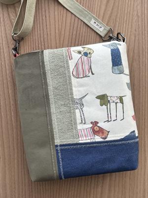 Preview: "Flickenwerk II/4" (creme-grün-blau) - HUNDE