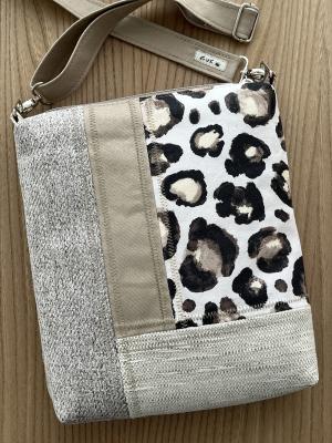 Preview: "Flickenwerk II/4" (beige-sand) - LEOPARD