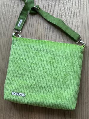 Preview: "Flickenwerk II/4 quer" (kiwi - lime) - BLUMEN