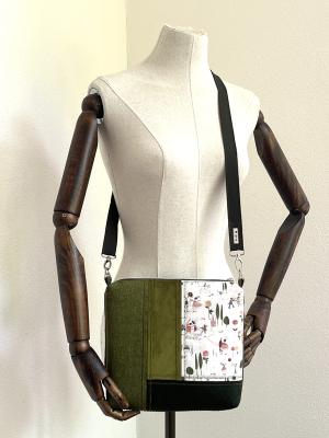 "Flickenwerk II/4 quer" (oliv - khaki) - MÄRCHENZAUBER (acufactum-Design)