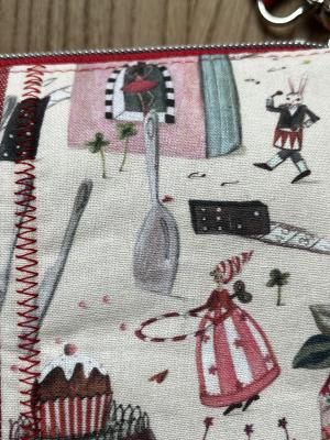 Preview: "Flickenwerk II/4" (rot) - ZAUBERSTADT (acufactum-Design)