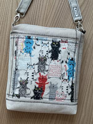 Preview: "Flickenwerk II/5" (beige) - KATZEN