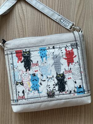Preview: "Flickenwerk II/5 quer" (beige) - KATZEN