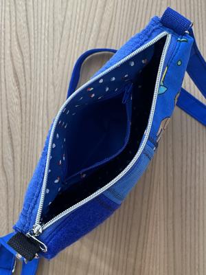 "Flickenwerk II/4 quer" (royalblau) - JANOSCH