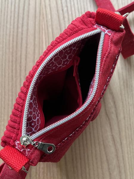 "Flickenwerk I mit Tasche" - ROT