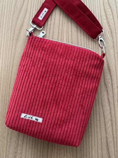 "Flickenwerk I mit Tasche" - ROT