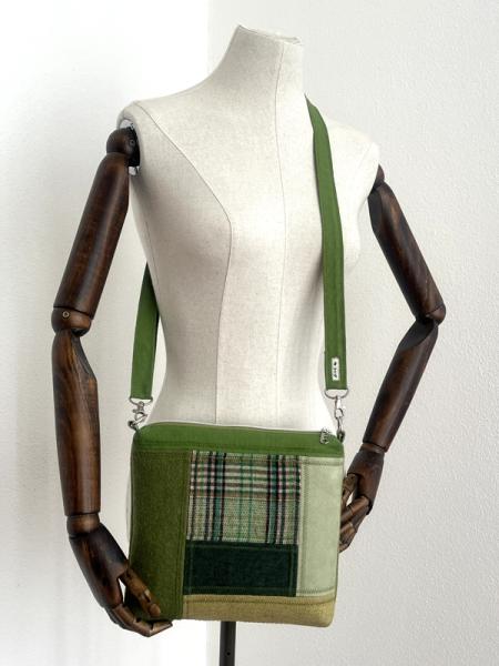 "Flickenwerk II/6 quer" - HELLGRÜN