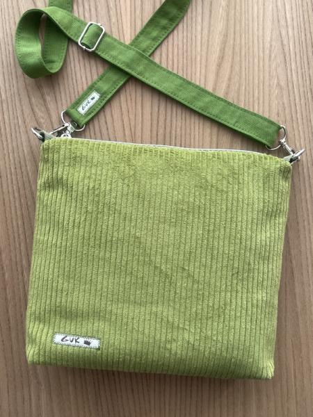 "Flickenwerk II/6 quer" - HELLGRÜN