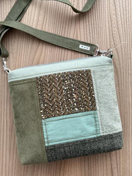 "Flickenwerk II/6 quer" - SALBEI - LIND - OLIVGRÜN