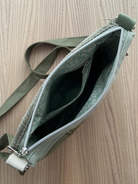 "Flickenwerk II/6 quer" - SALBEI - LIND - OLIVGRÜN