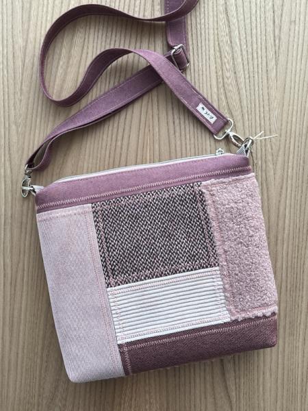 "Flickenwerk II/6 quer" - ALTROSA - MAUVE