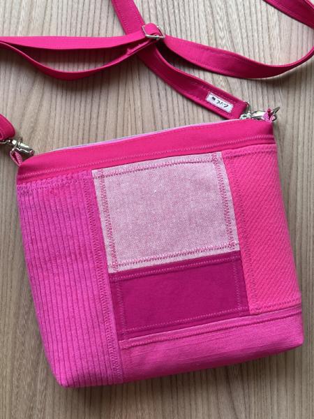 "Flickenwerk II/6 quer" - PINK