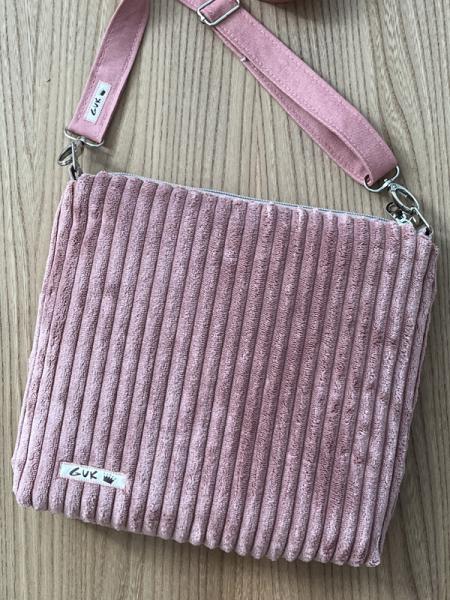 "Flickenwerk II mit Tasche quer" - ALTROSA