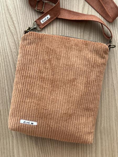 "Flickenwerk II mit Tasche" - BRAUN-ROST