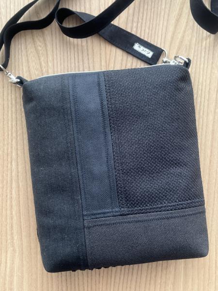 "Flickenwerk II/4" - SCHWARZ