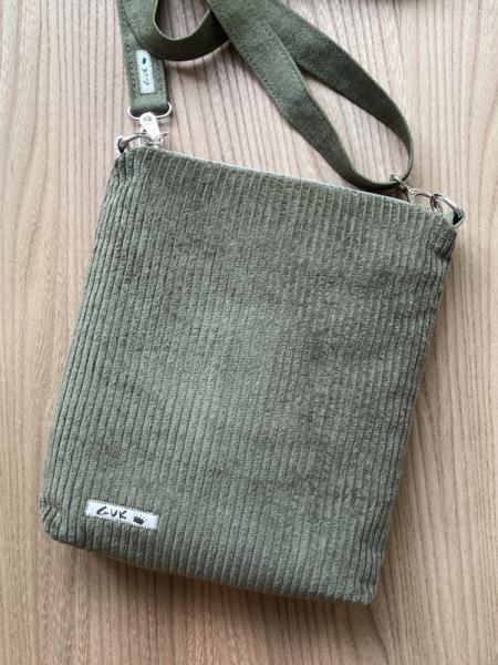 "Flickenwerk II mit Tasche" - KHAKI - LINDGRÜN