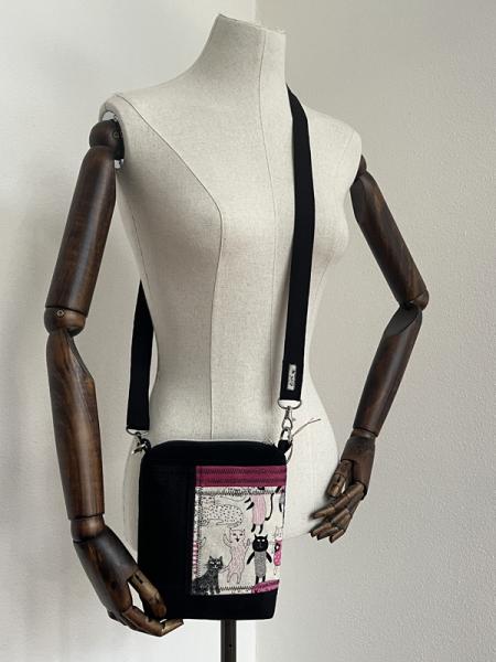 "Flickenwerk I/5" (schwarz-pink) - KATZEN