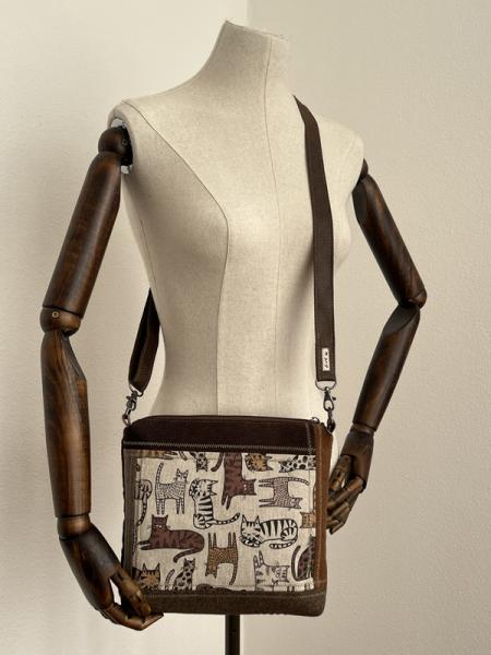 "Flickenwerk II/5 quer" (braun) - KATZEN