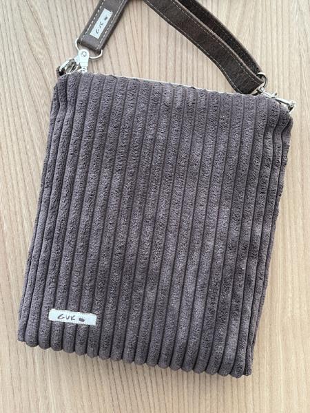 "Flickenwerk II/4" (braun) - HUNDE