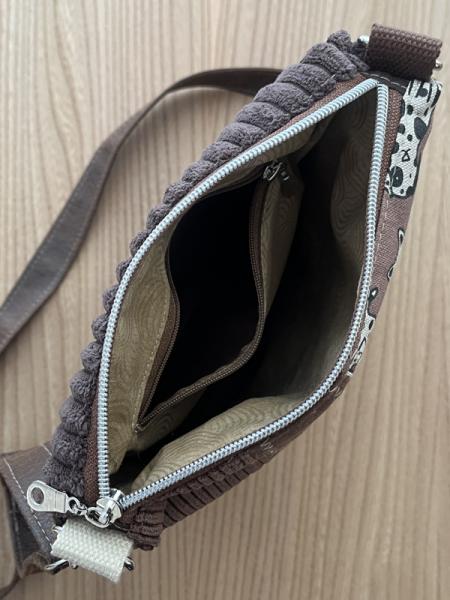 "Flickenwerk II/4" (braun) - HUNDE