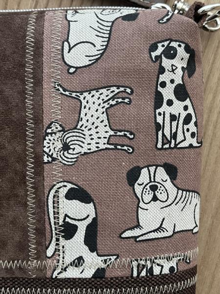 "Flickenwerk I/4" (braun) - HUNDE