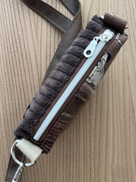 "Flickenwerk I/4" (braun) - HUNDE