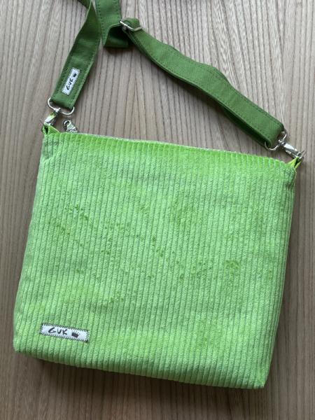 "Flickenwerk II/4 quer" (kiwi - lime) - BLUMEN