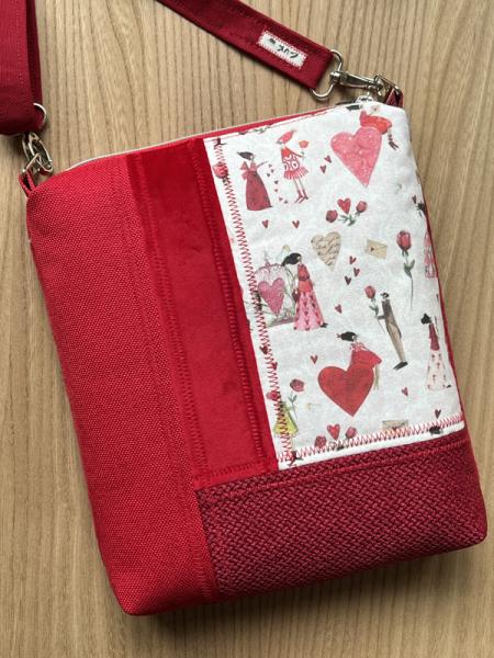 "Flickenwerk II/4" (rot) - LIEBE (acufactum-Design)