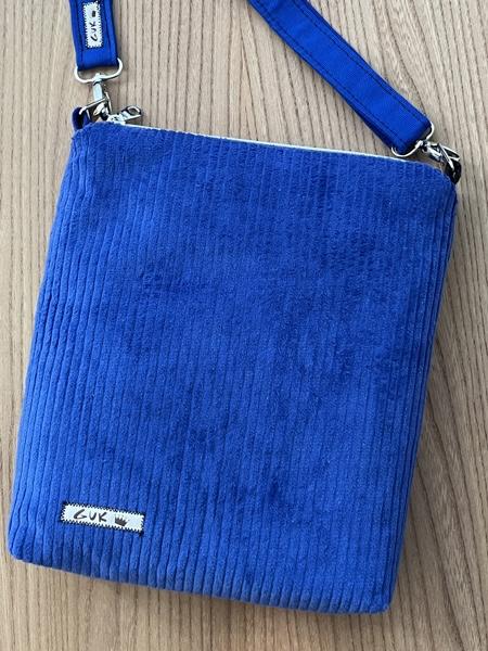 "Flickenwerk II/4" (royalblau) - JANOSCH