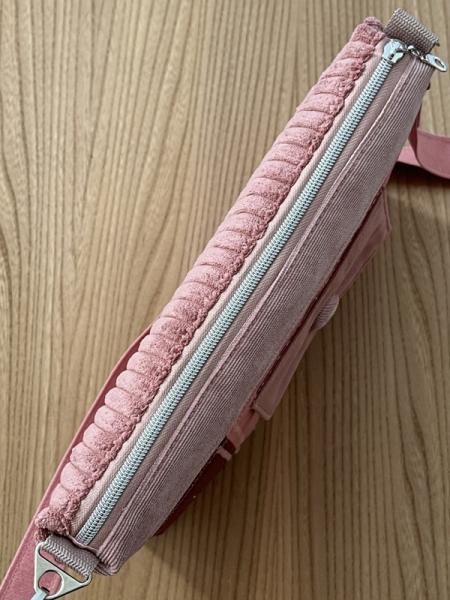 "Flickenwerk III mit Tasche" - ALTROSA