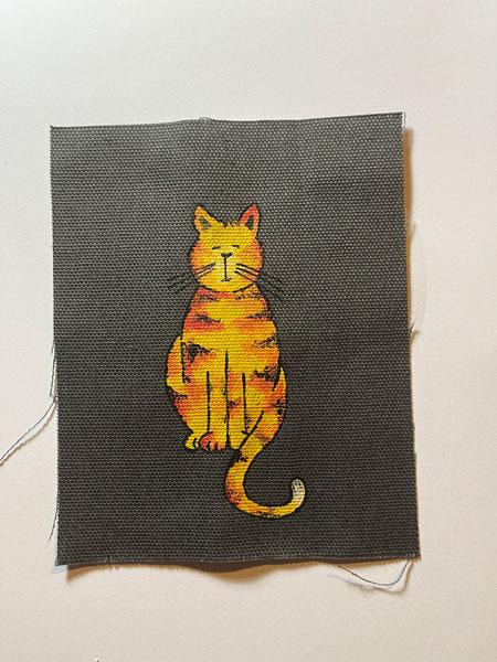 Roter Kater als Wunschmotiv: gemalt mit wasserfesten Stofffarben